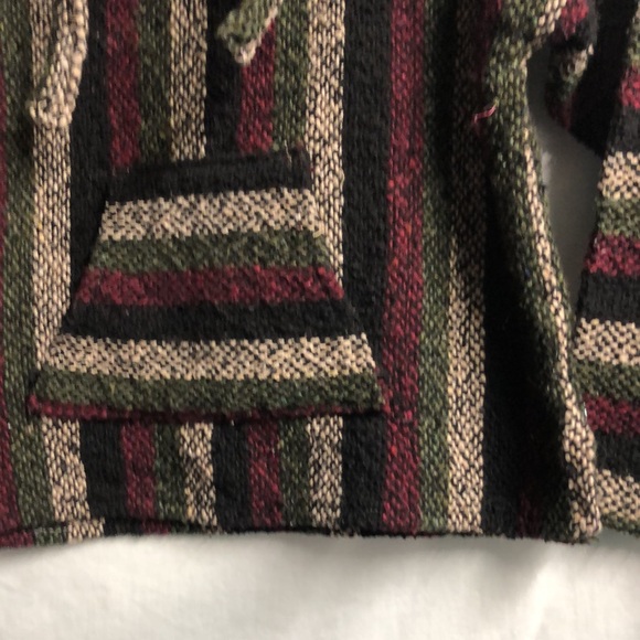 Boys, Mexican pull over stripes with pocket warm hoodie, size 10 runs small - Picture 6 of 8